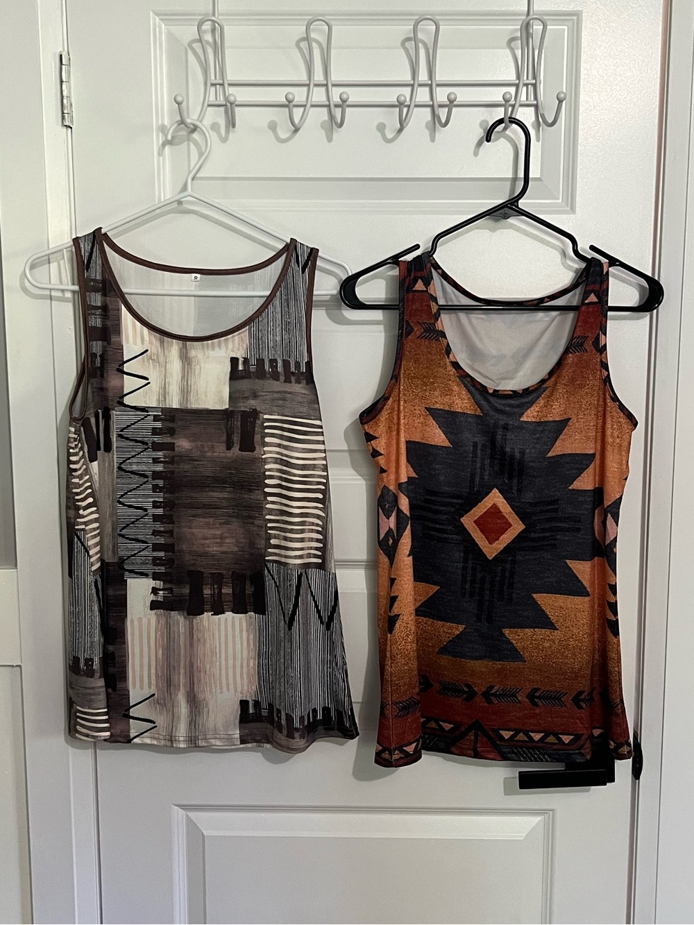 176 - SHEIN Brown & Black Geometric Aztec Print Tank Tops (2-Pack)